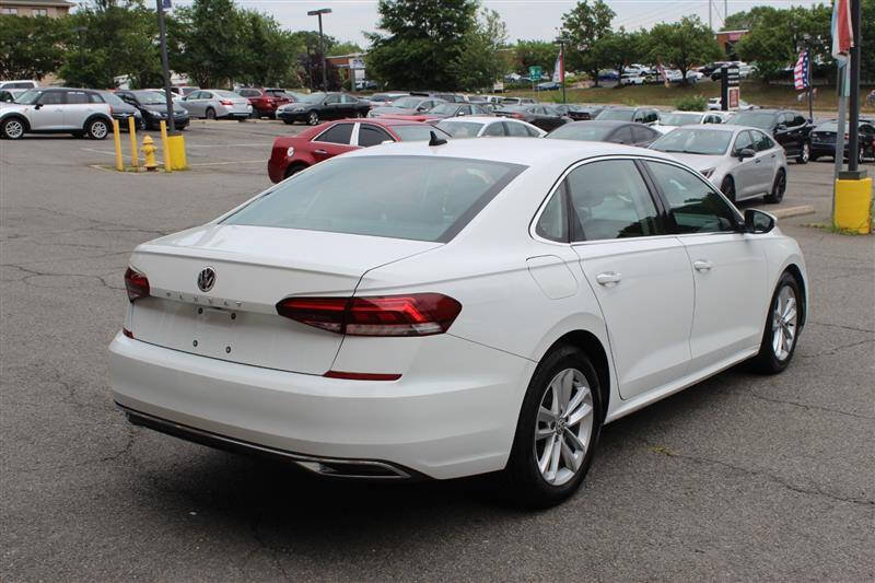 Used 2020 Volkswagen Passat 2.0T SE FWD image 6