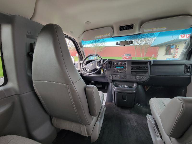 Used 2016 Chevrolet Express 2500 LS RWD image 30