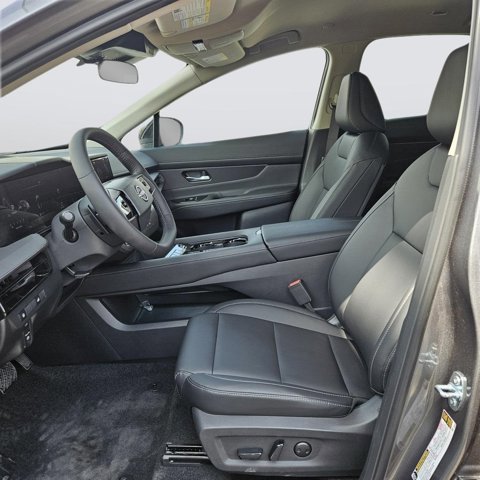 Certified 2025 Nissan Murano SV image 10