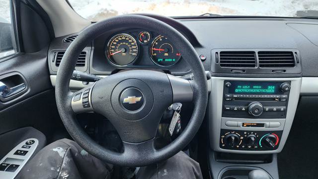 Used 2008 Chevrolet Cobalt LT image 17