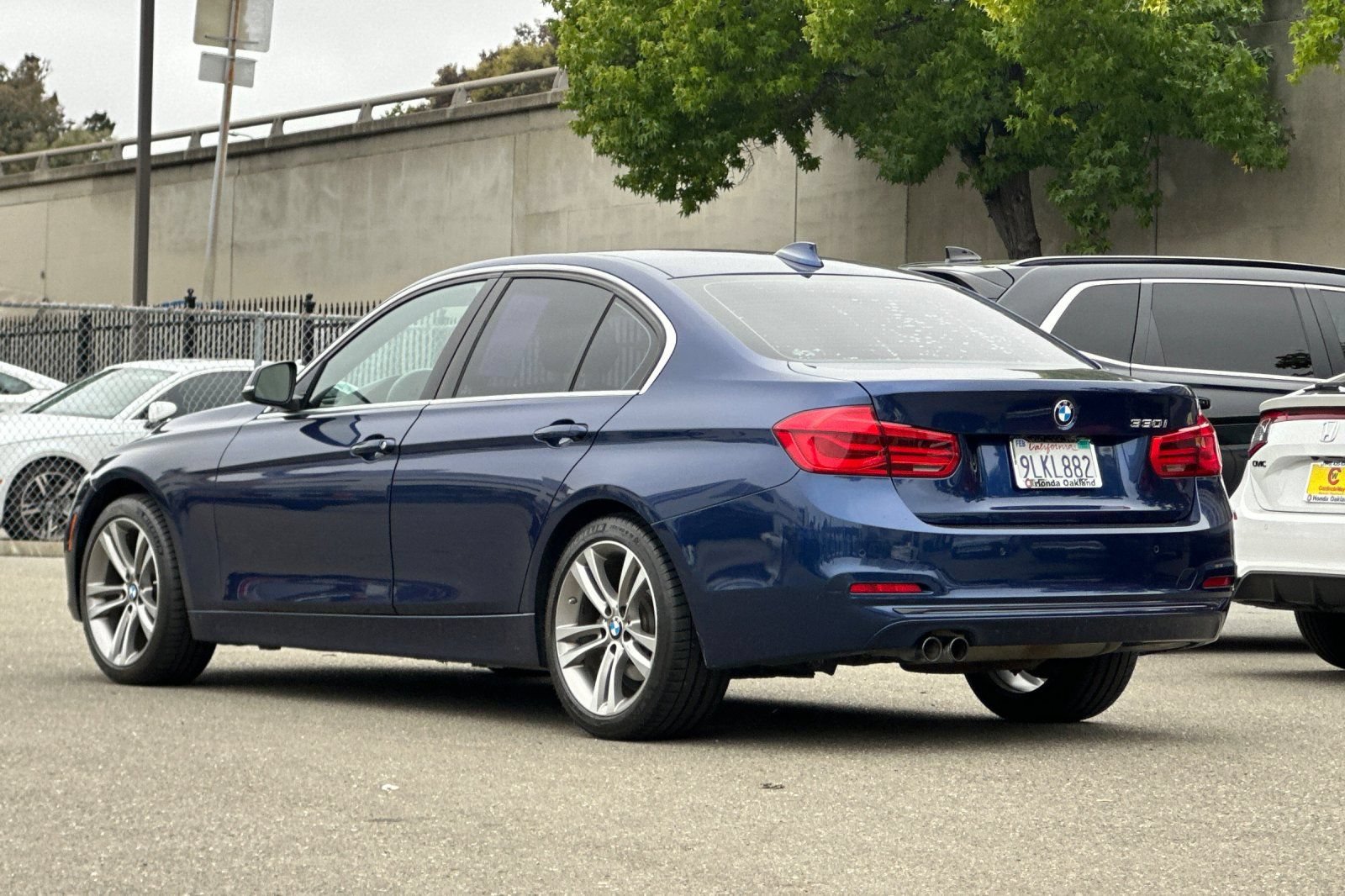 Used 2018 BMW 330i Sedan w/ Convenience Package RWD image 7