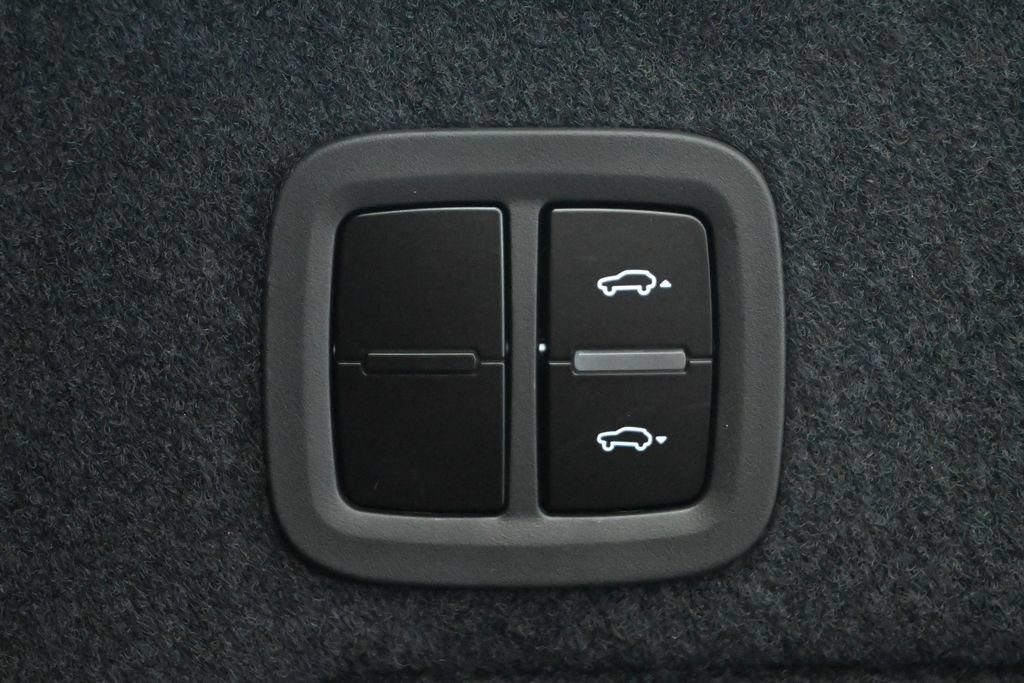 New 2026 Porsche Cayenne S AWD/4WD image 31