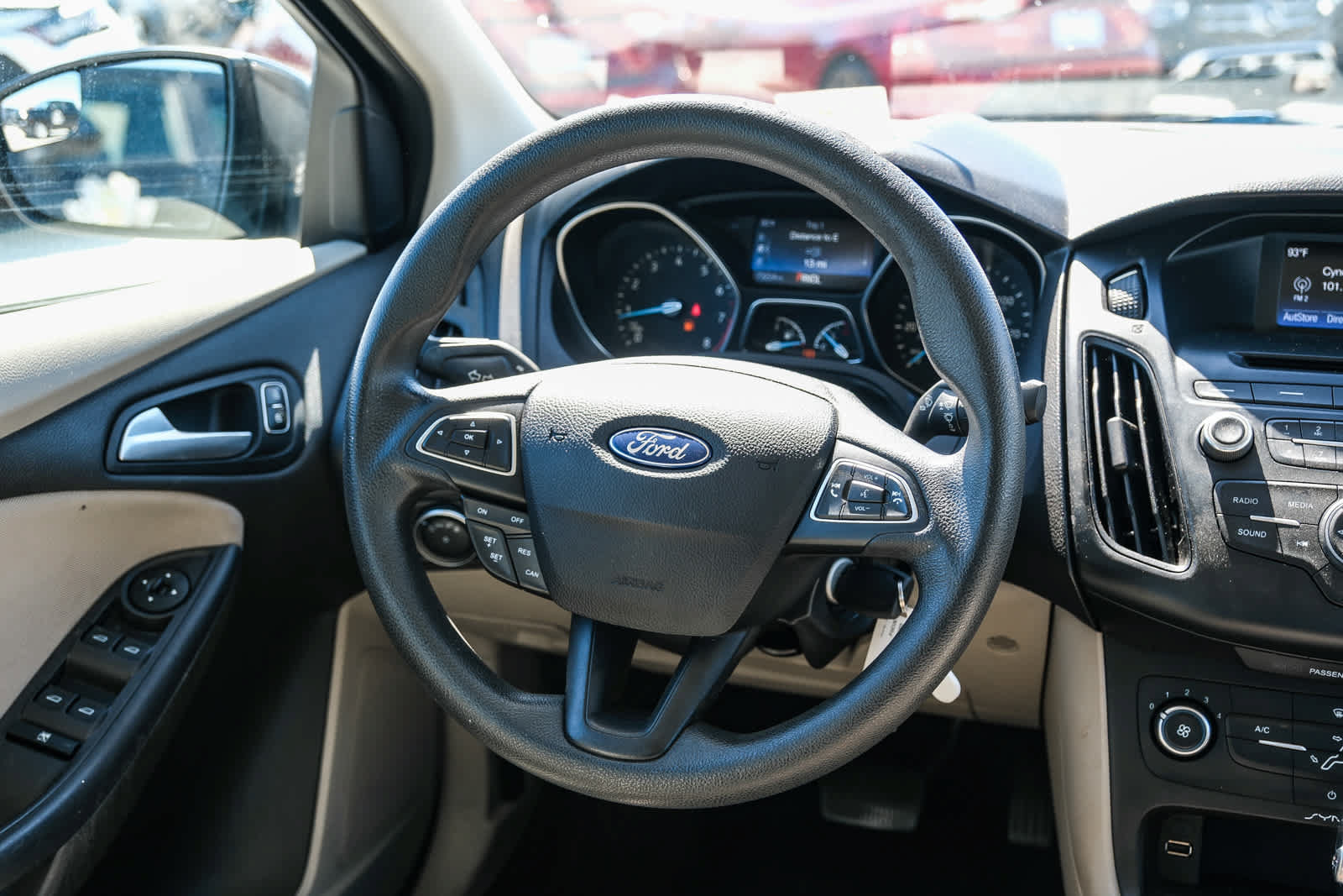 Used 2015 Ford Focus SE FWD image 17