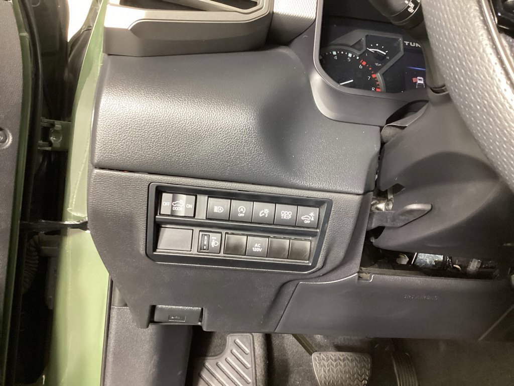 Used 2023 Toyota Tundra Limited w/ Power Package AWD/4WD image 13