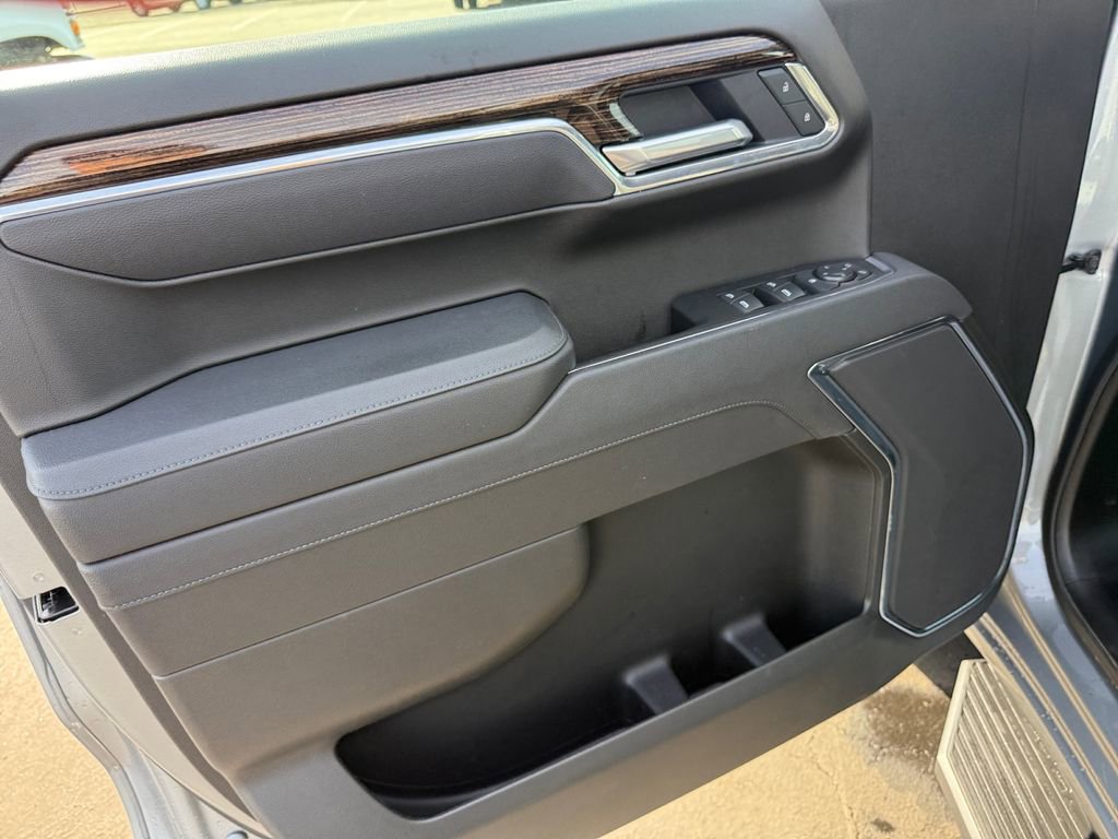 Certified 2025 GMC Sierra 1500 Elevation image 11