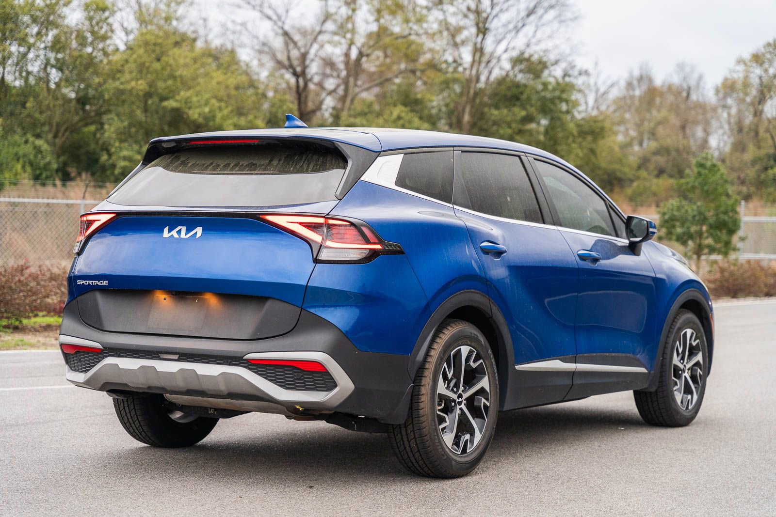 Used 2023 Kia Sportage EX image 7