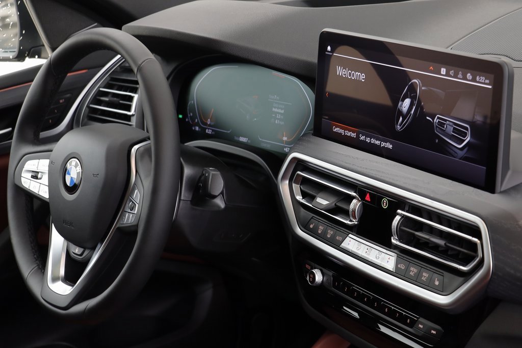 New 2025 BMW X4 xDrive30i w/ Premium Package image 21