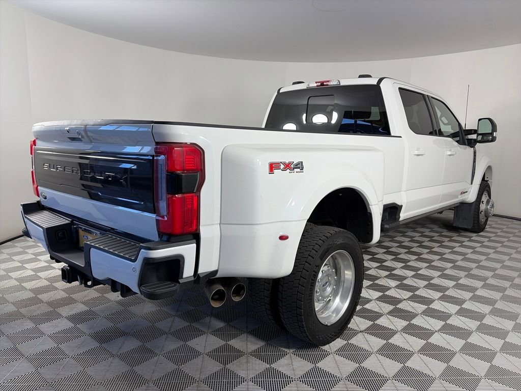 Certified 2025 Ford F450 Platinum w/ FX4 Off-Road Package image 7