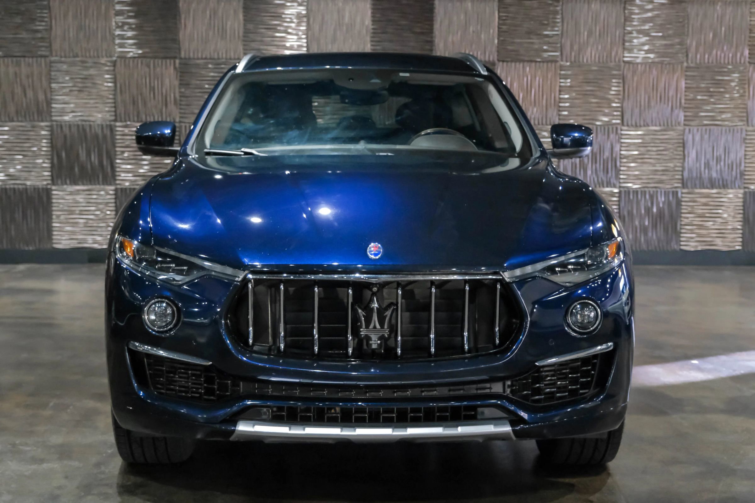Used 2019 Maserati Levante GranLusso image 6