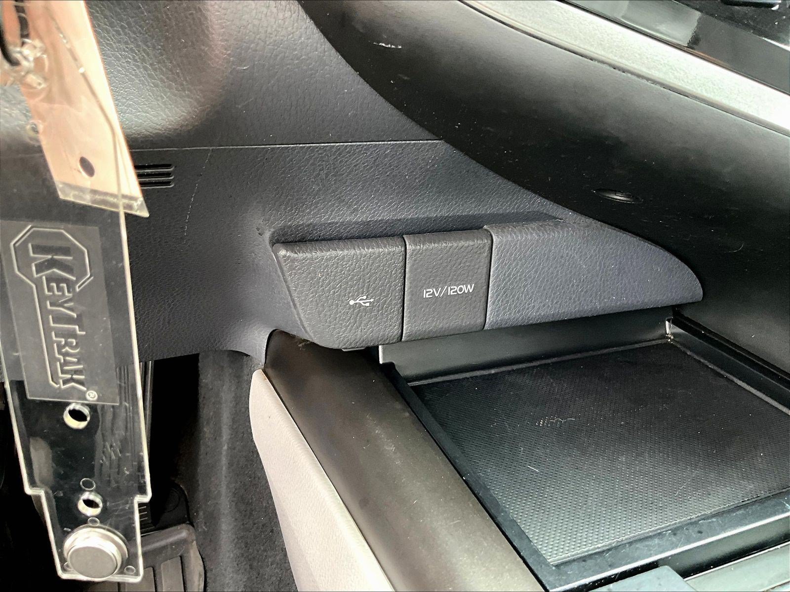 Used 2024 Toyota Camry LE FWD image 16