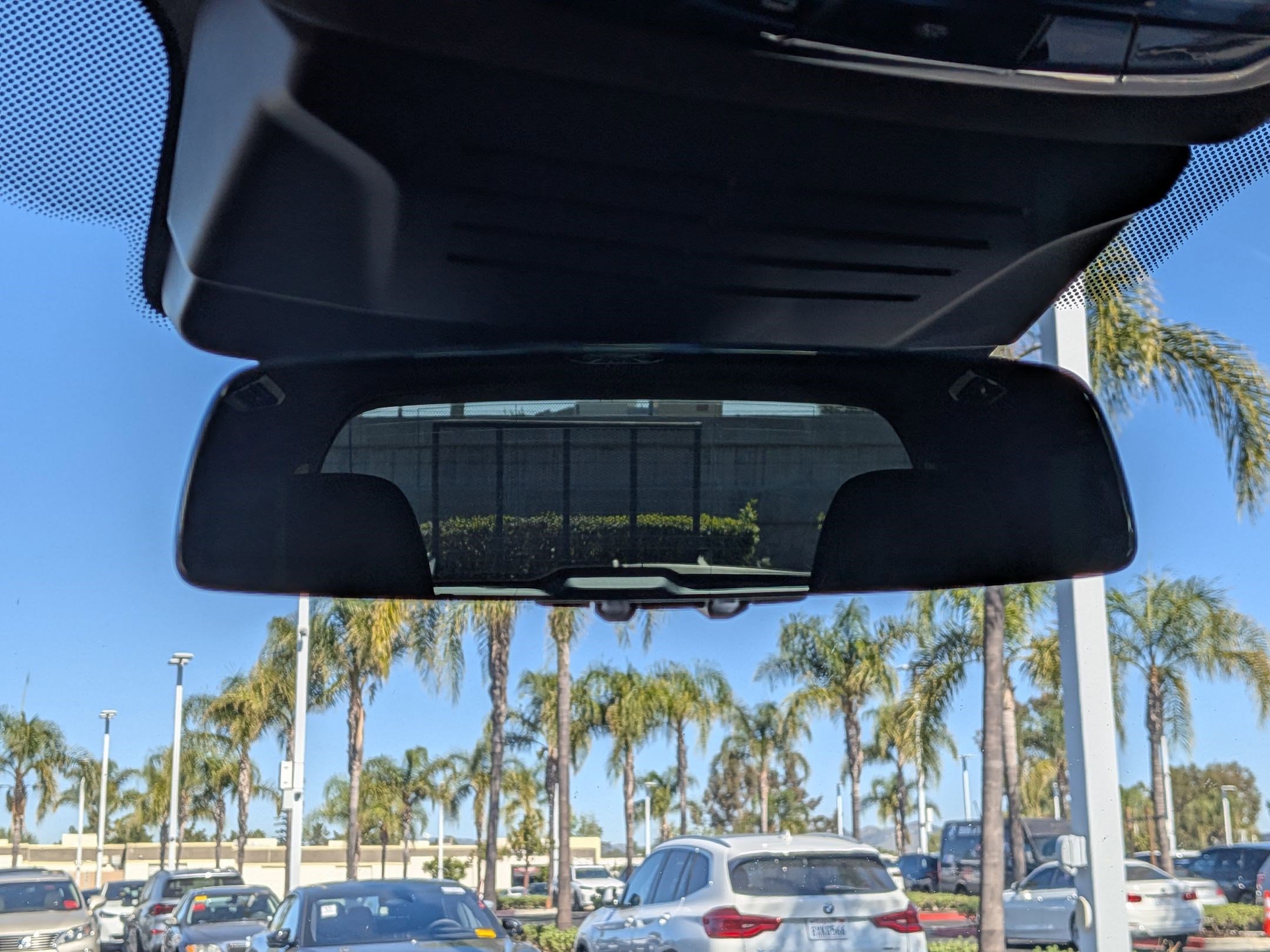 Used 2024 BMW X7 M60i w/ Executive Package image 26