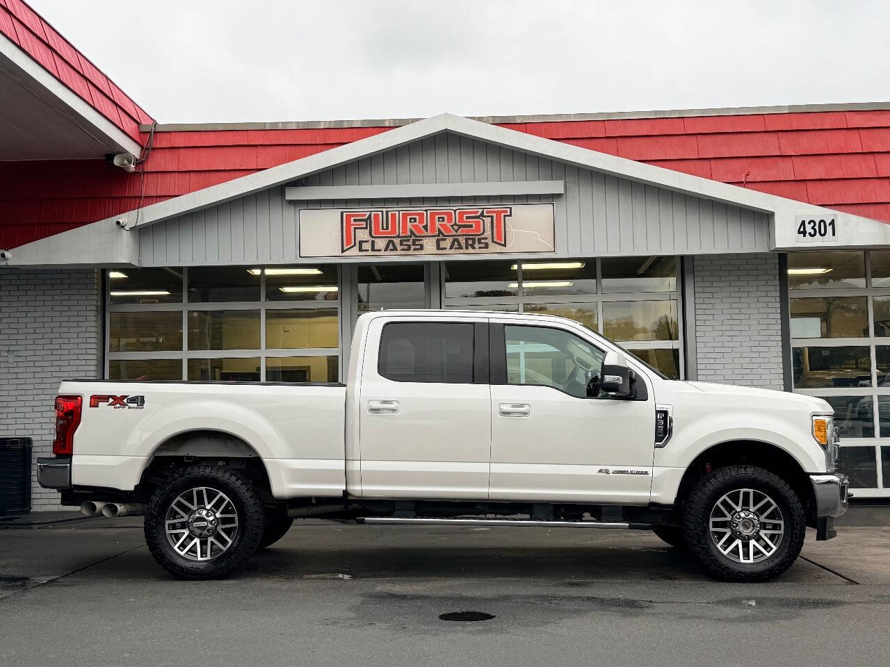 Used 2017 Ford F350 Lariat w/ FX4 Off-Road Package video 2