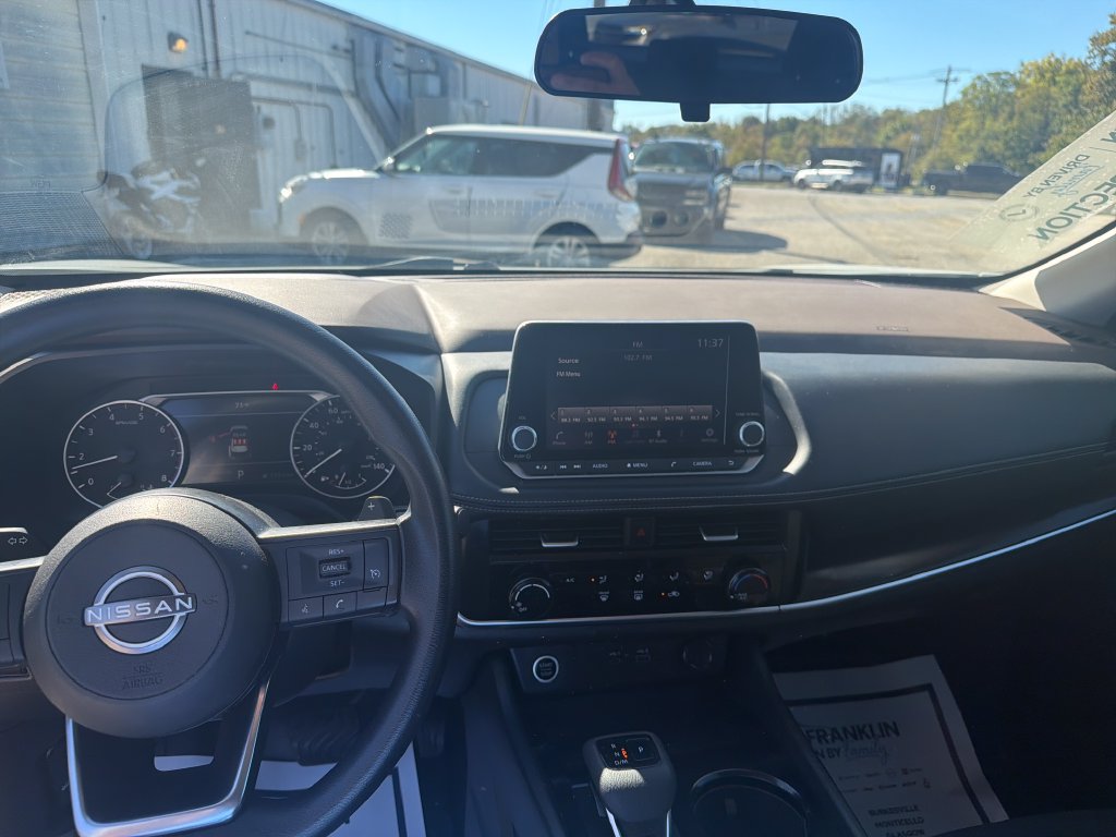 Used 2023 Nissan Rogue S FWD image 20