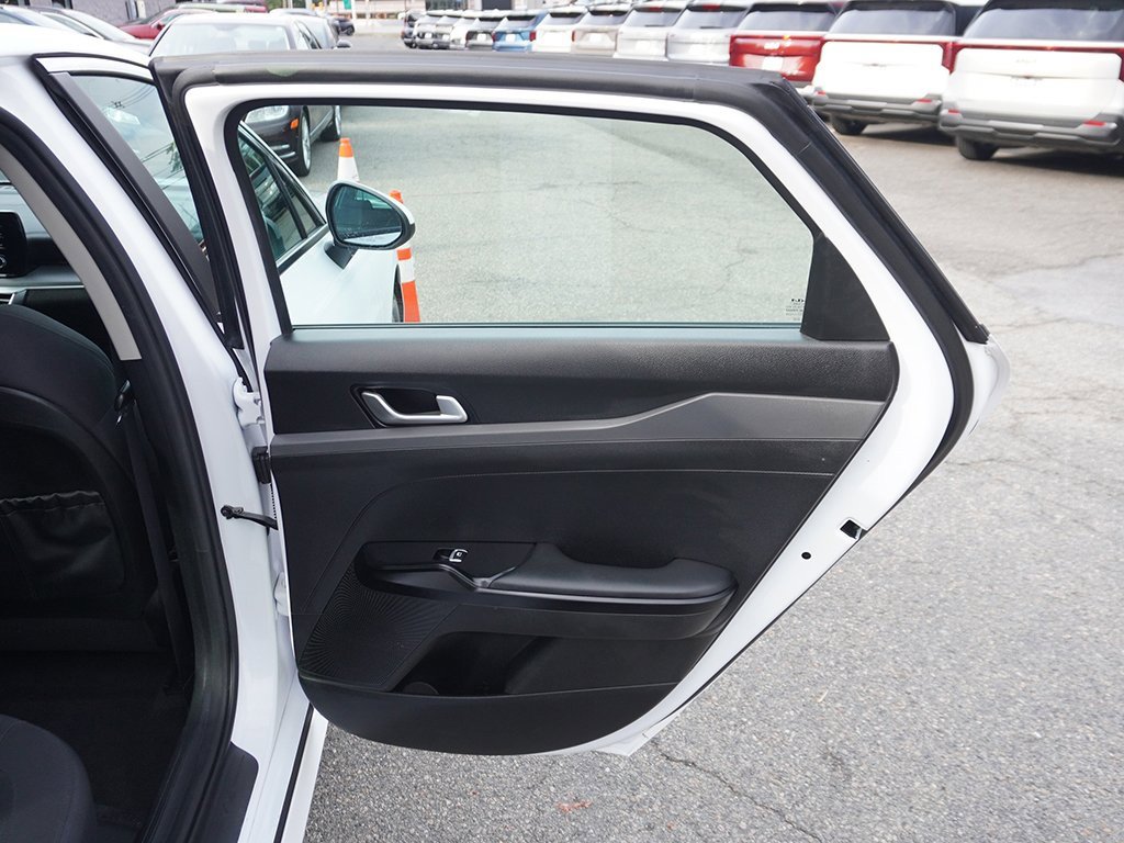 Used 2023 Kia K5 LXS image 25