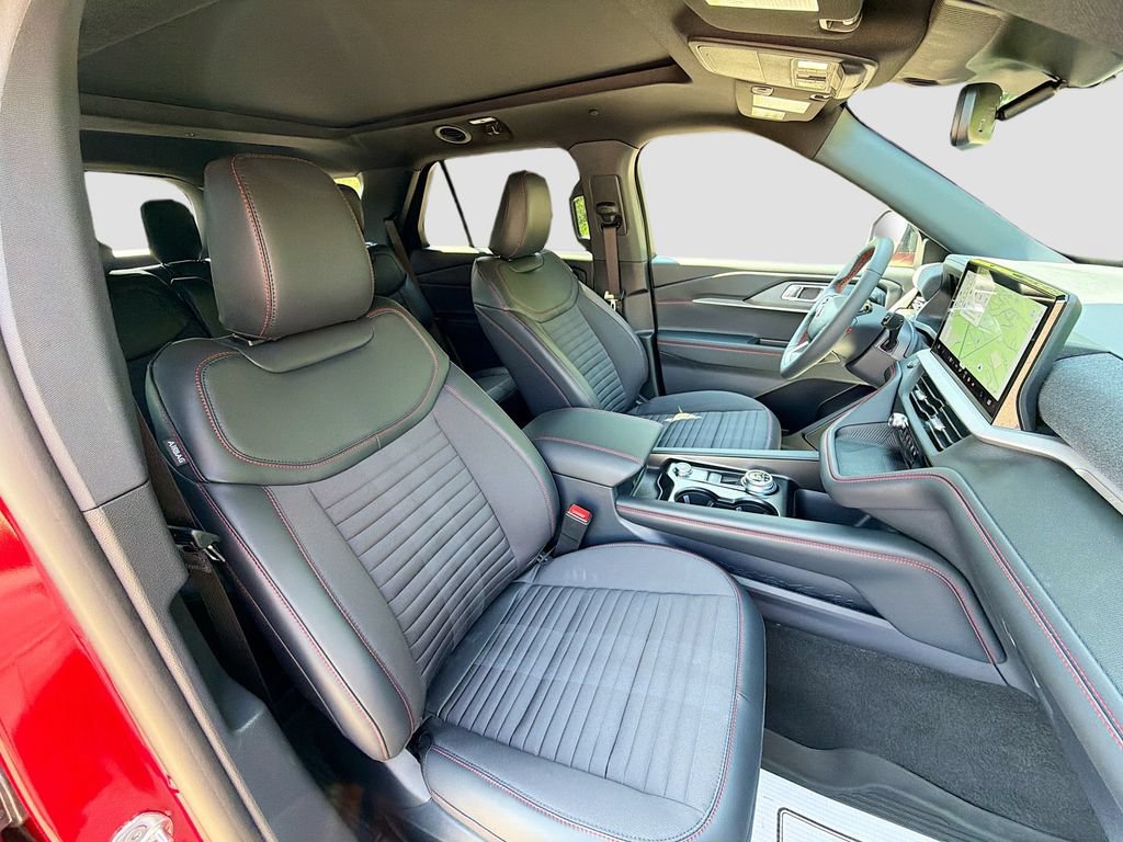 New 2026 Ford Explorer ST-Line w/ ST-Line Street Pack AWD/4WD image 32