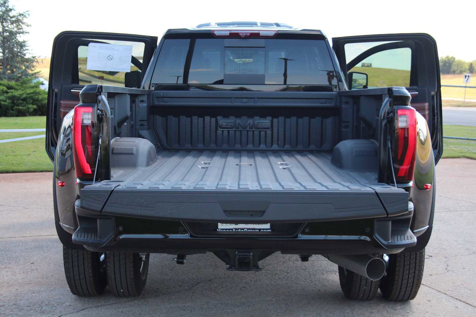 New 2026 GMC Sierra 3500 Denali Ultimate image 42