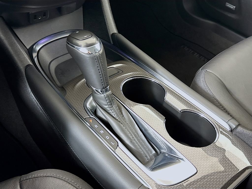 Used 2018 Chevrolet Malibu LT w/ Leather Package image 17