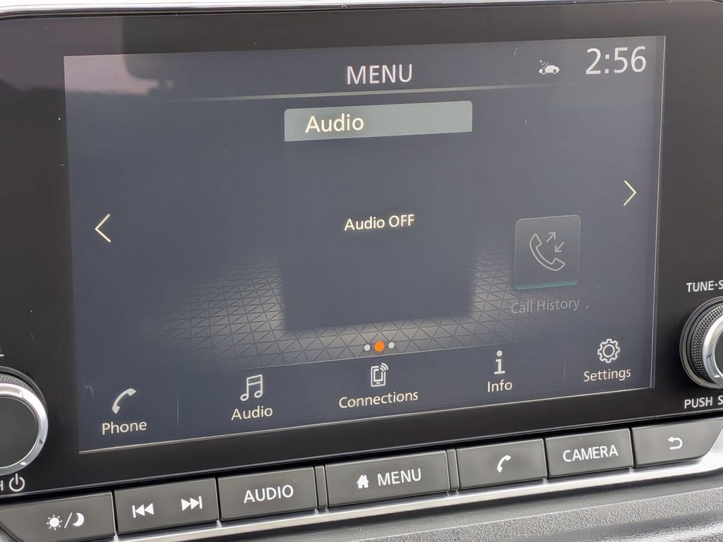 Used 2024 Nissan Rogue SV w/ SV Premium Package image 16