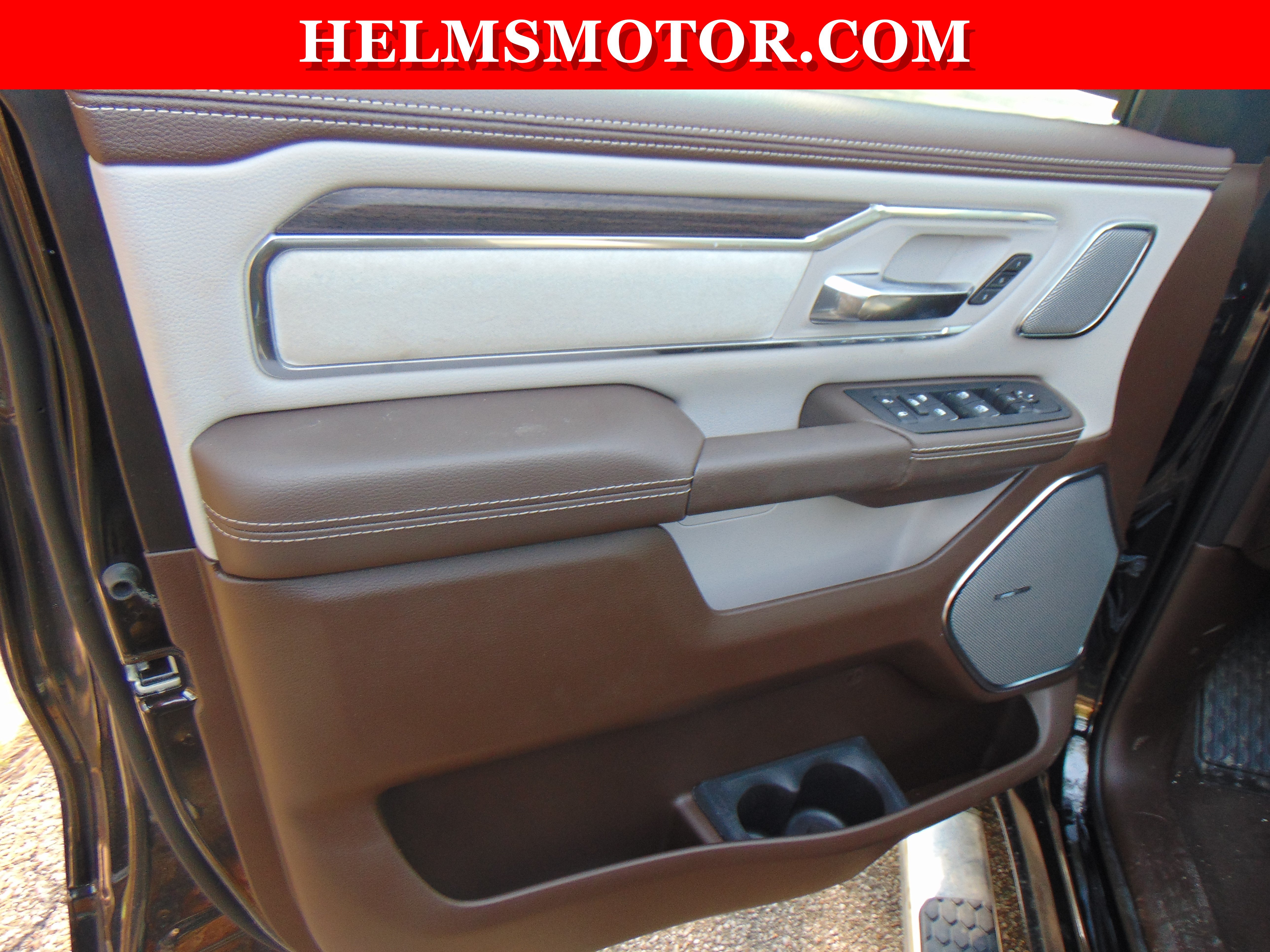 New 2026 RAM 1500 Laramie AWD/4WD image 26