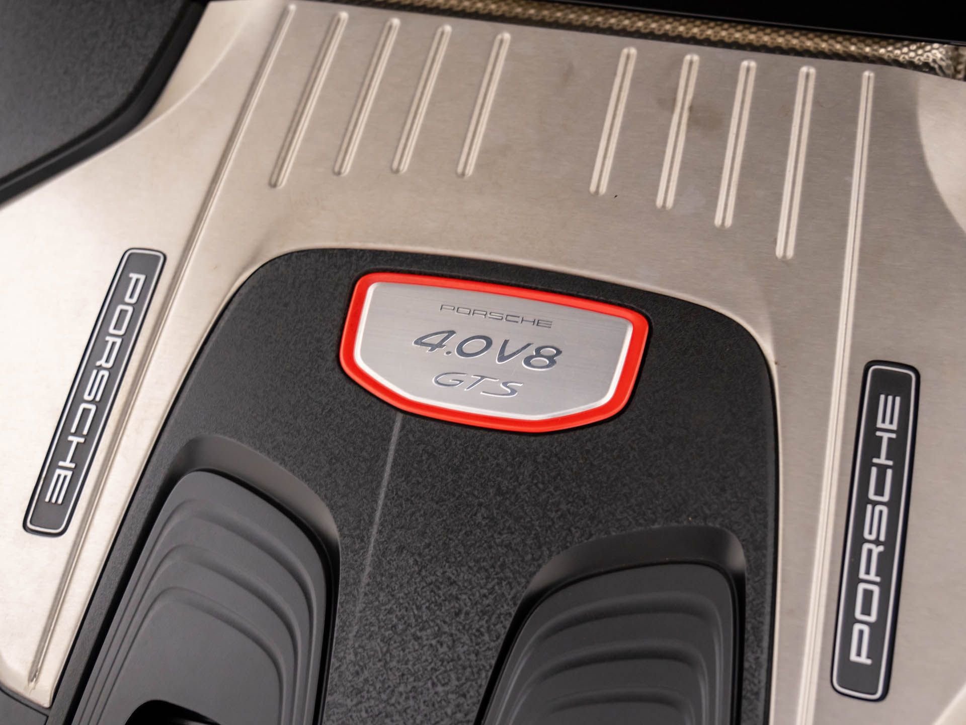 Used 2020 Porsche Panamera GTS image 32