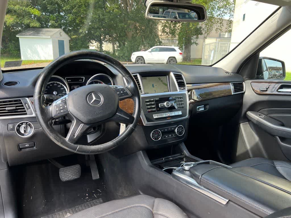 Used 2015 Mercedes-Benz ML 350 4MATIC w/ Premium 1 Package image 12