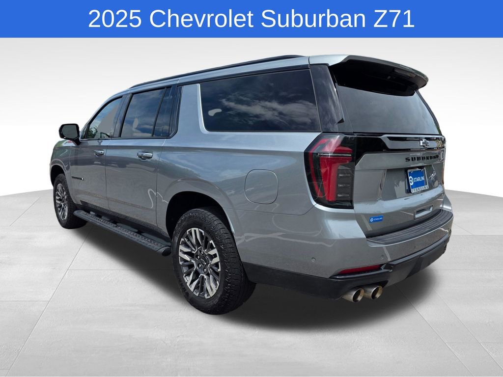 Used 2025 Chevrolet Suburban Z71 AWD/4WD image 6