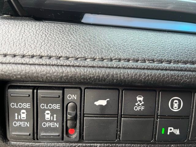 Used 2023 Honda Odyssey Elite image 17