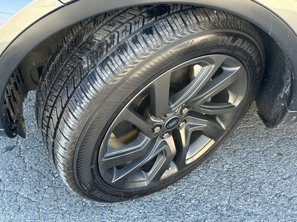 Used 2019 Land Rover Discovery HSE image 37