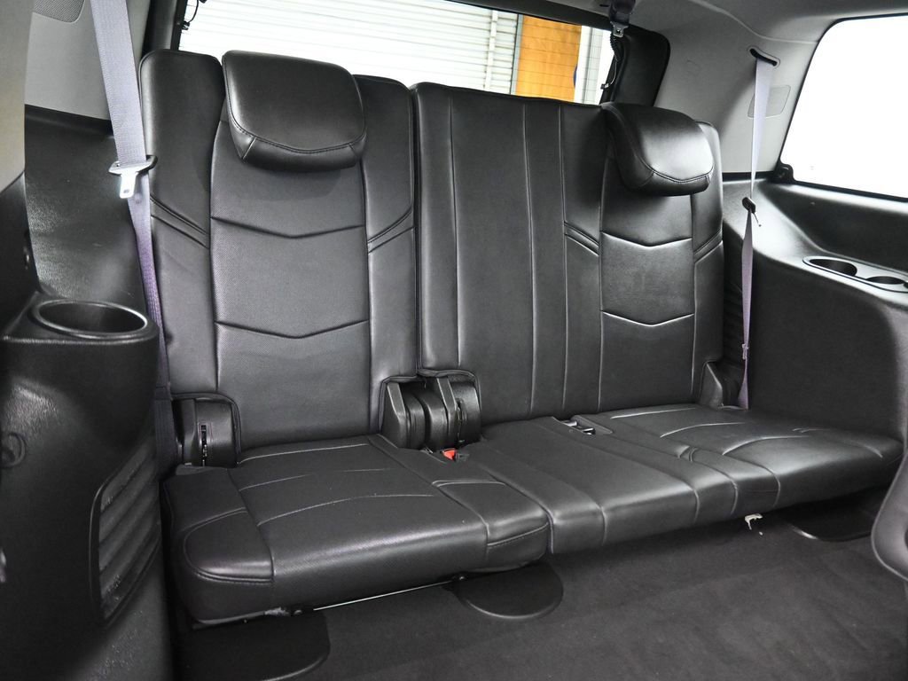 Used 2017 Cadillac Escalade Premium Luxury image 49