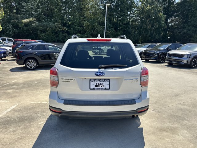 Used 2016 Subaru Forester 2.5i Premium AWD/4WD image 7