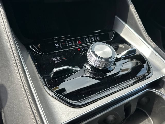 New 2026 Jeep Grand Wagoneer Limited AWD/4WD image 18