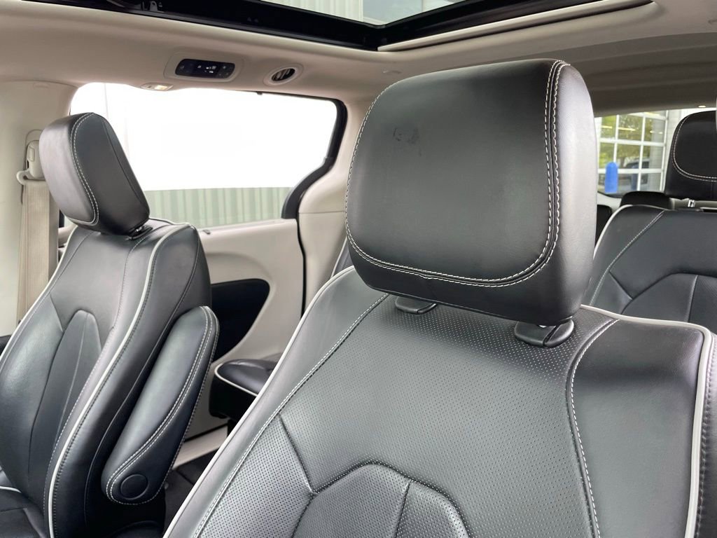Used 2024 Chrysler Pacifica Limited image 25