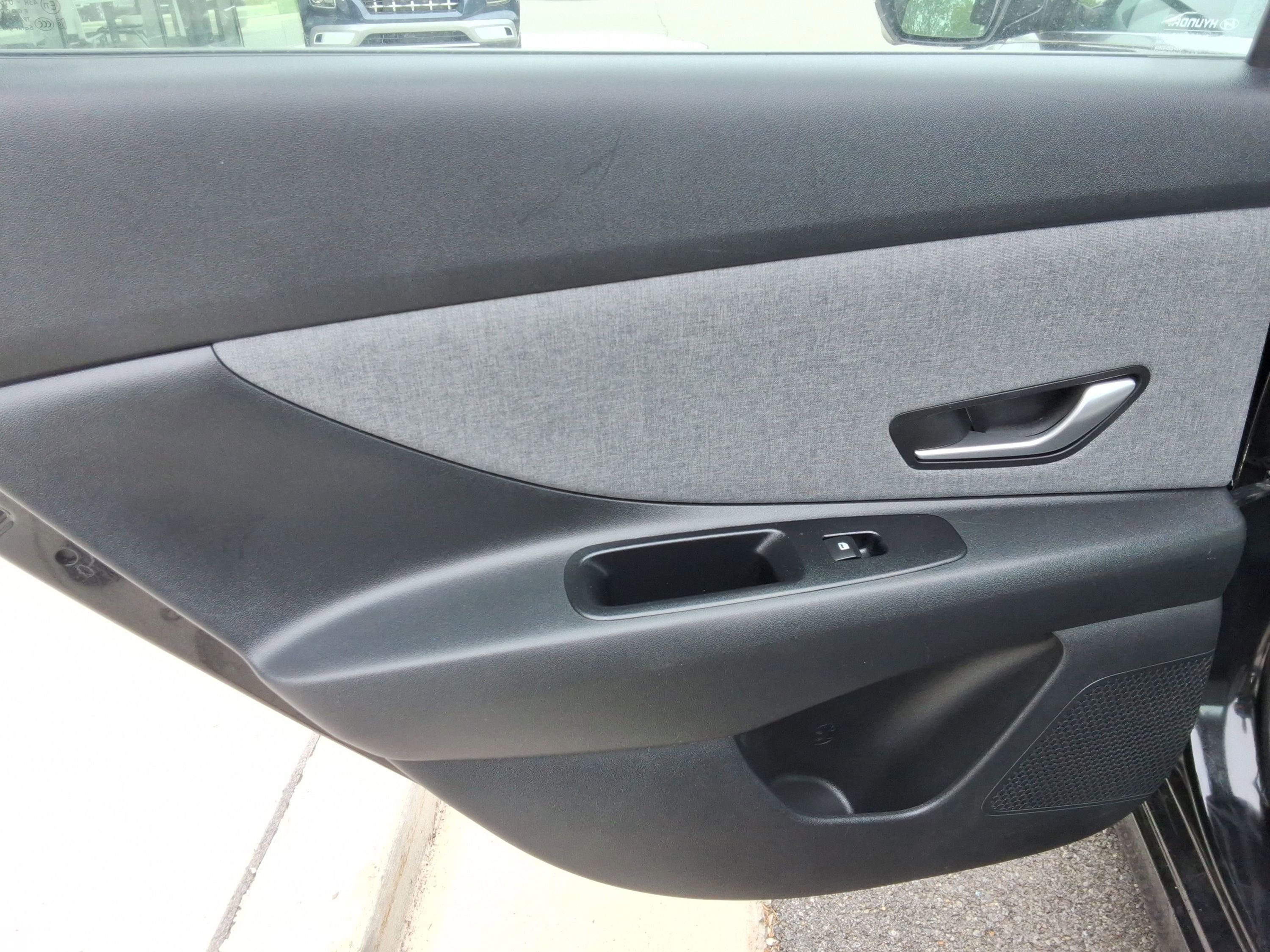 Used 2024 Hyundai Elantra Limited FWD image 23