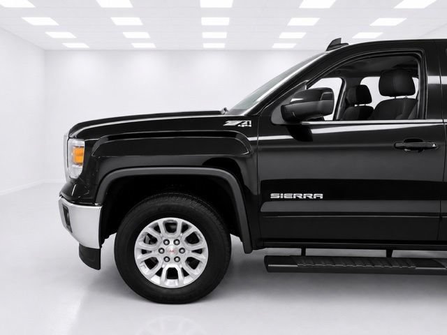 Used 2015 GMC Sierra 1500 SLE w/ SLE Value Package AWD/4WD image 4