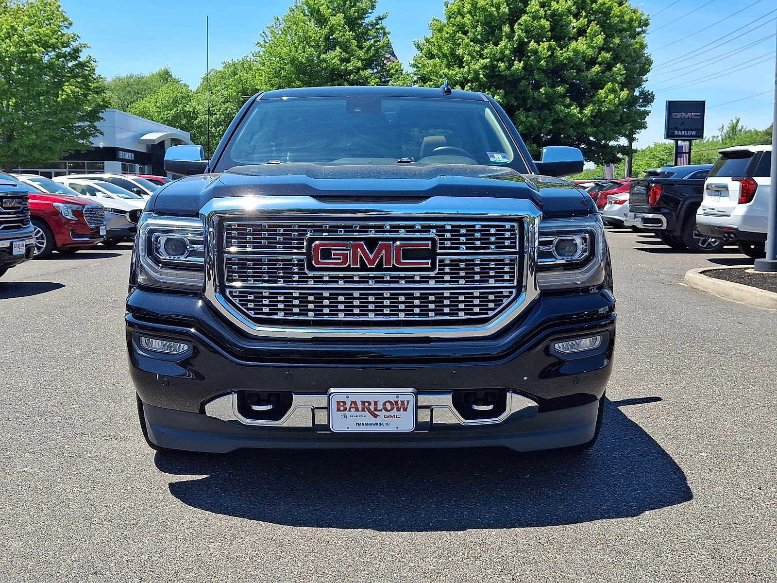 Used 2017 GMC Sierra 1500 Denali w/ Denali Ultimate Package AWD/4WD image 2