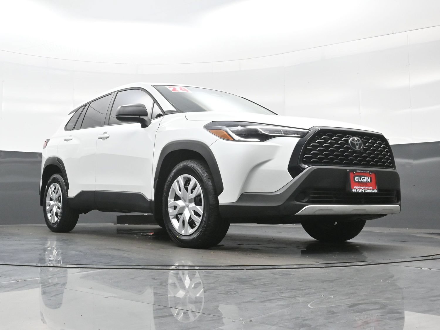 Used 2024 Toyota Corolla Cross L AWD/4WD image 23