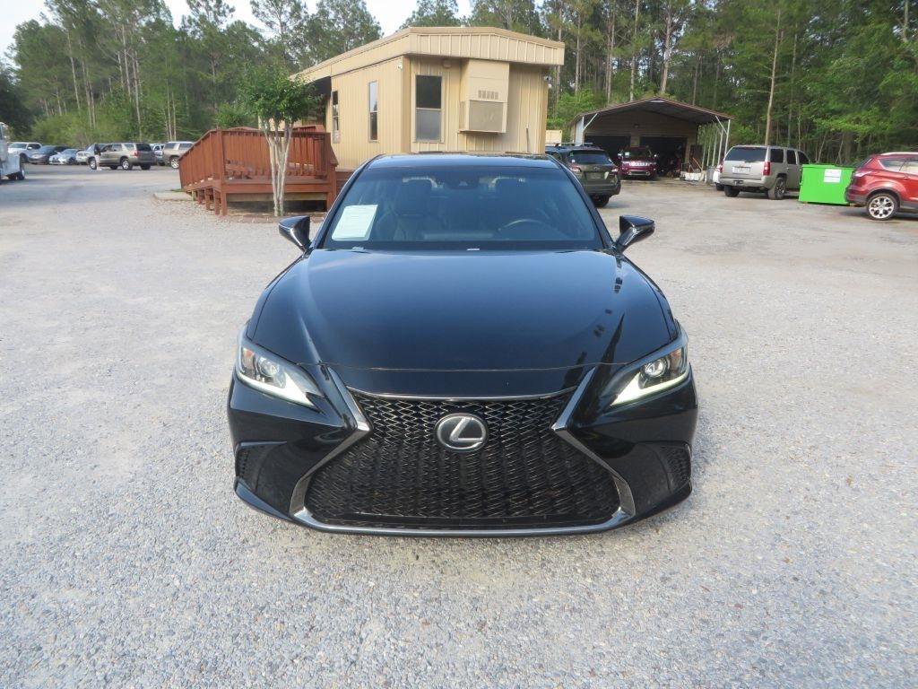 Used 2019 Lexus ES 350 F Sport w/ Accessory Package 2 FWD image 3