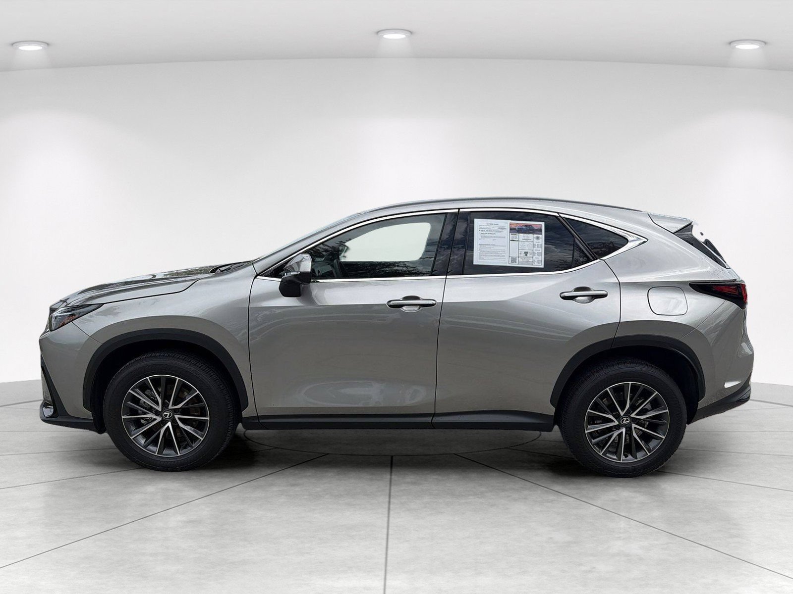 Used 2025 Lexus NX 350h AWD w/ Cold Area Package image 7