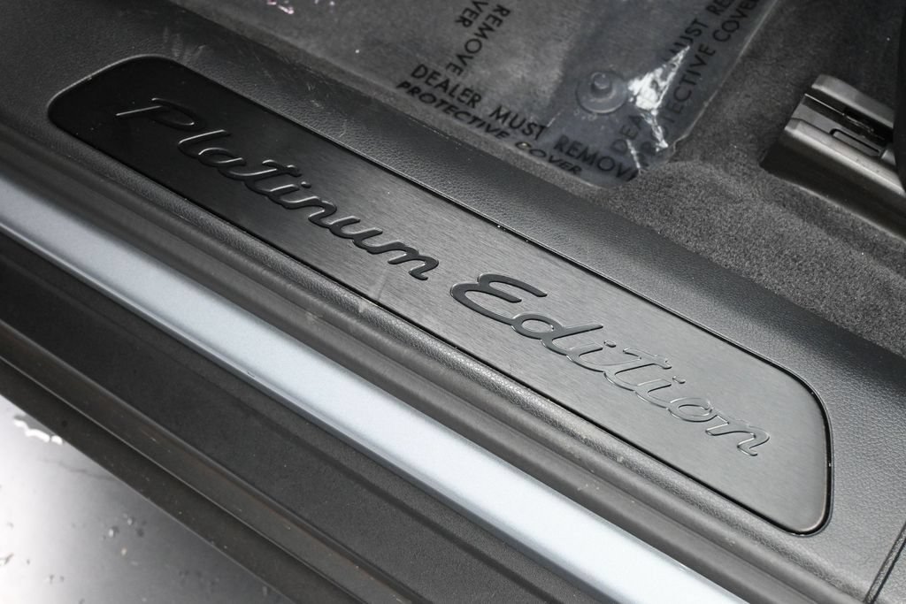 Certified 2023 Porsche Panamera Platinum Edition RWD image 28