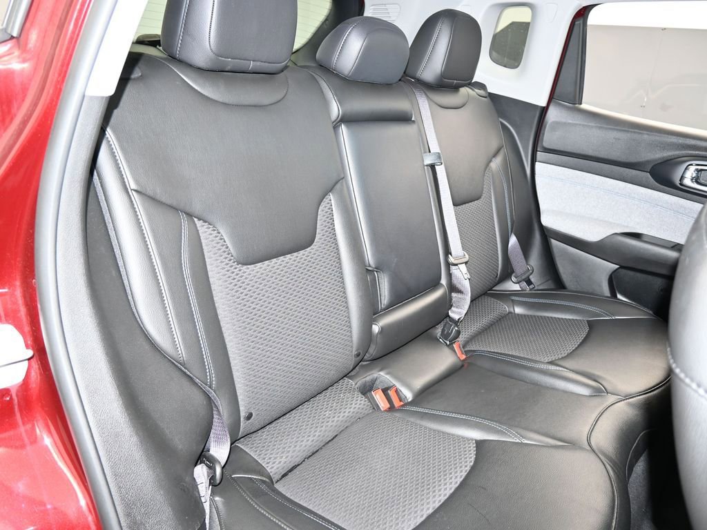 Used 2022 Jeep Compass Latitude image 35