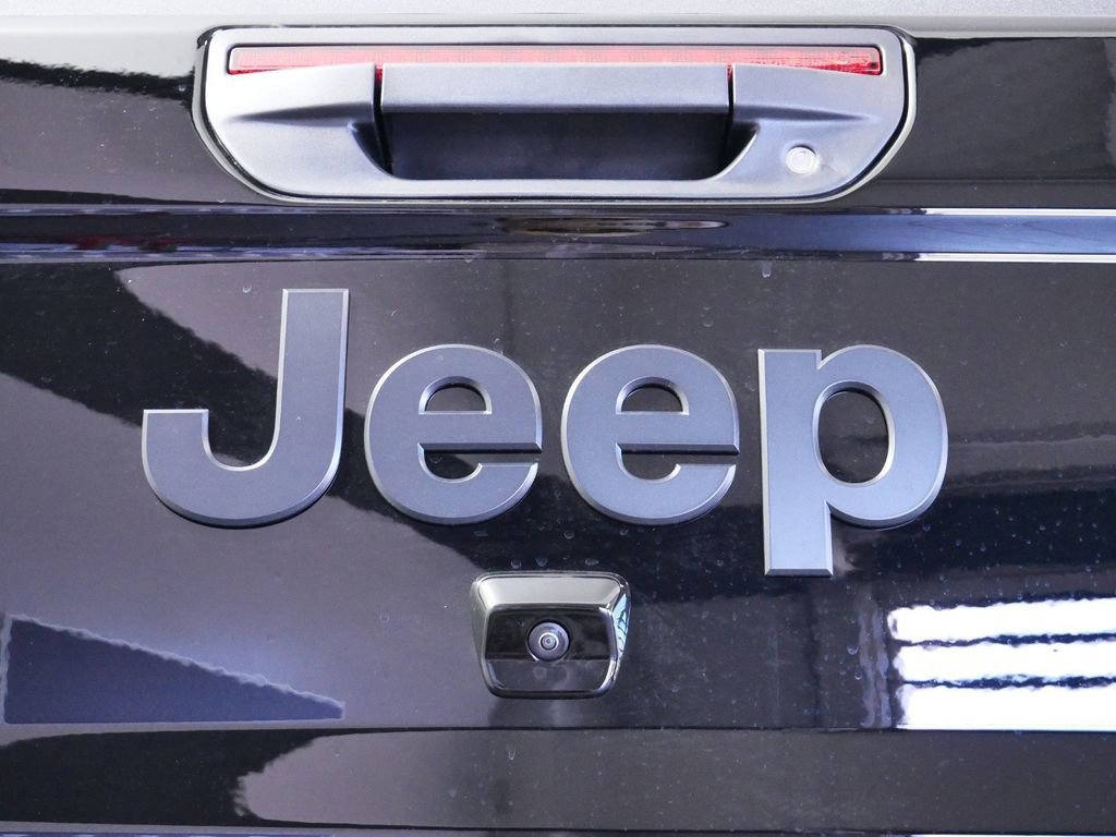 Certified 2024 Jeep Gladiator Sport w/ Premium Package image 13