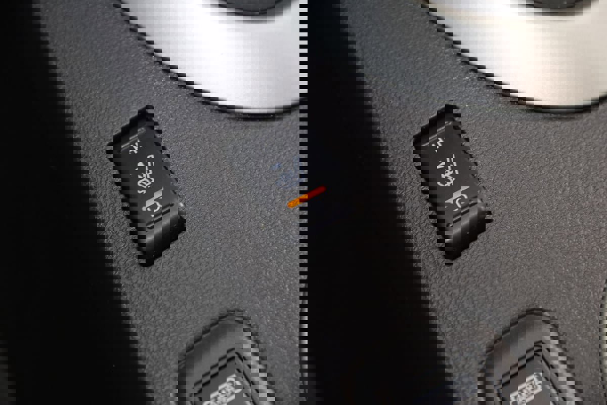 Used 2013 Nissan Rogue SL image 8