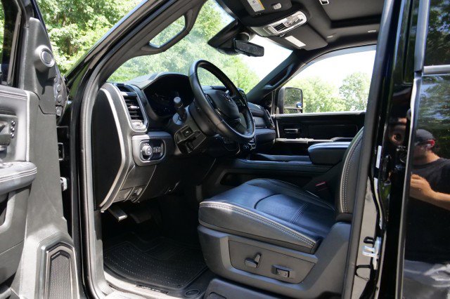 Used 2024 RAM 3500 Limited AWD/4WD image 19