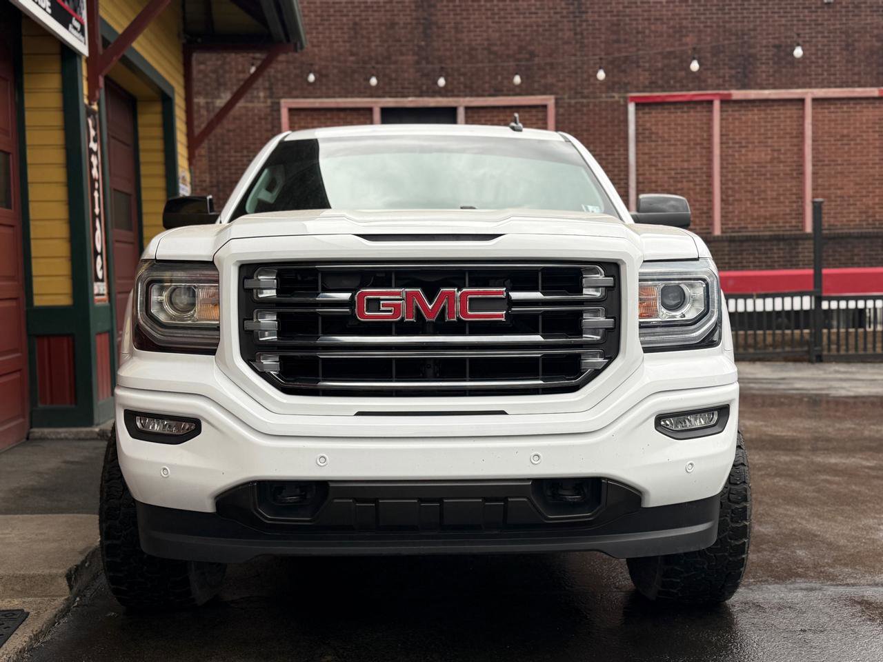 Used 2017 GMC Sierra 1500 SLT w/ All Terrain Package AWD/4WD image 6