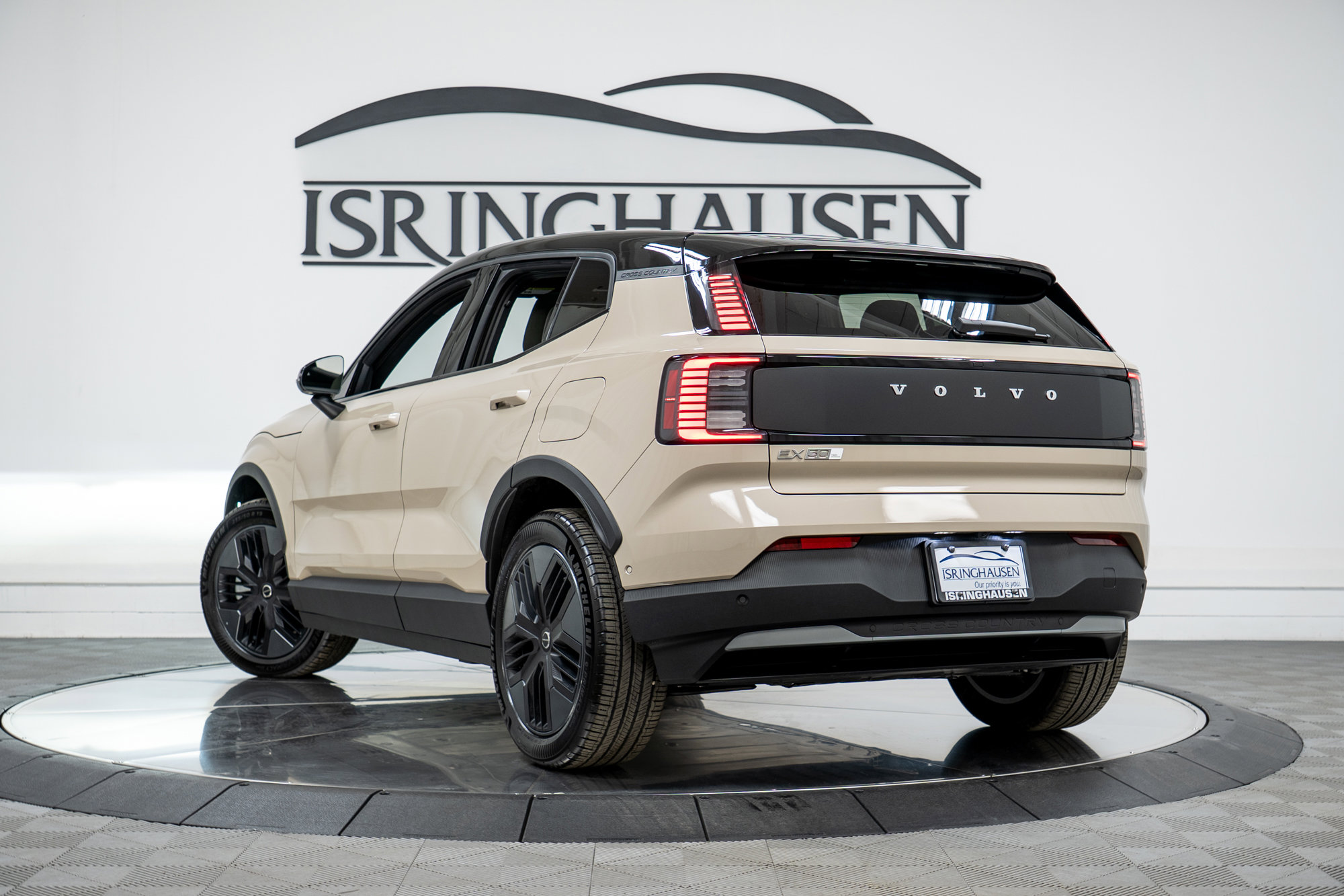 New 2026 Volvo EX30 Cross Country Ultra w/ Protection Package Premier image 35