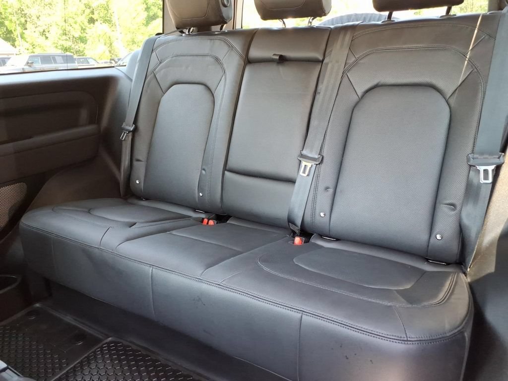 Used 2023 Land Rover Defender 90 S AWD/4WD image 17