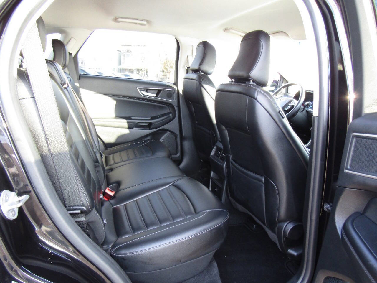 Used 2023 Ford Edge SEL image 22