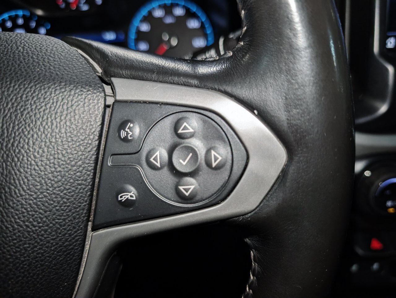 Used 2019 Chevrolet Colorado LT w/ Colorado RST Special Edition RWD image 43