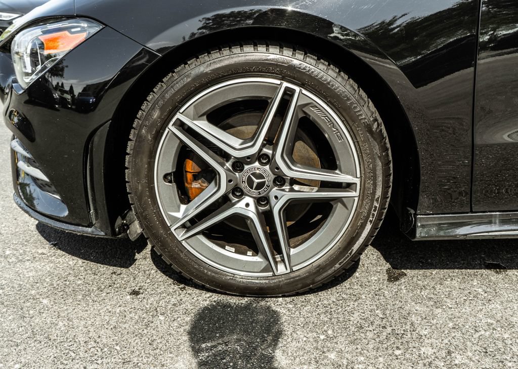 Used 2022 Mercedes-Benz CLA 250 4MATIC image 31