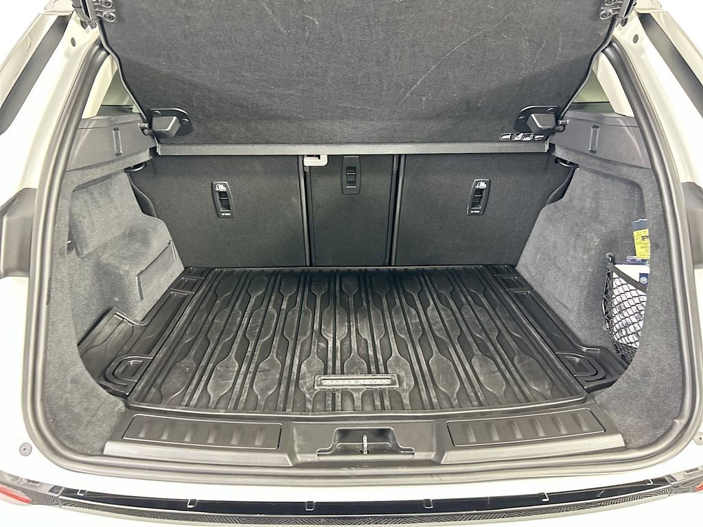 Used 2025 Land Rover Range Rover Evoque S image 27